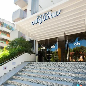 Augustus Hotel